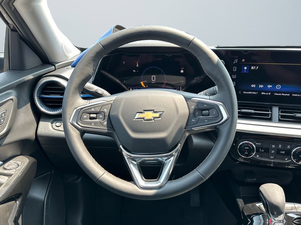 New 2026 Chevrolet Trax LT w/ LT Convenience Package FWD image 12