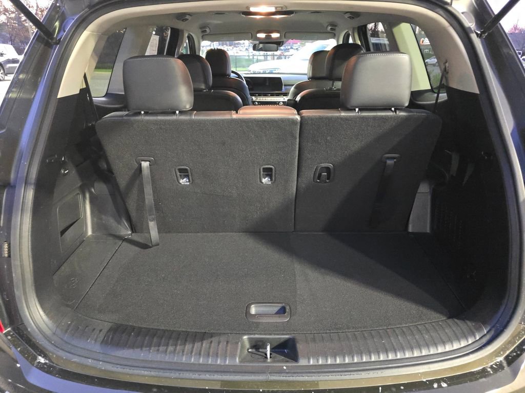 Used 2023 Kia Telluride S image 19