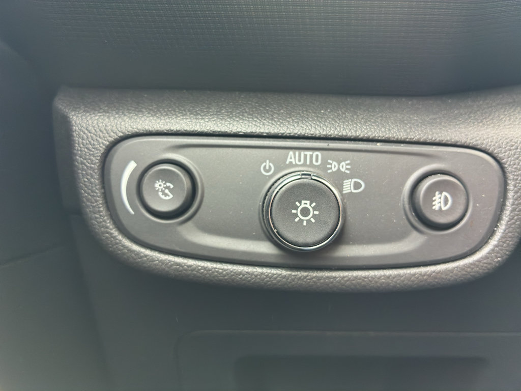 Used 2023 Chevrolet TrailBlazer LT FWD image 23