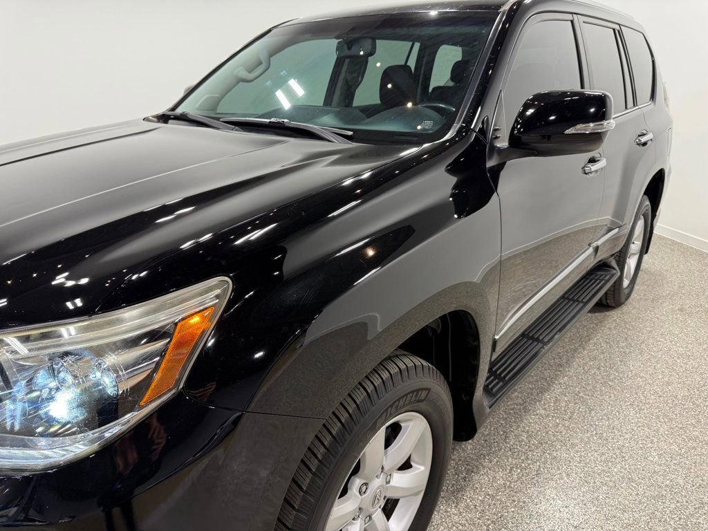Used 2016 Lexus GX 460 w/ Navigation Package image 10
