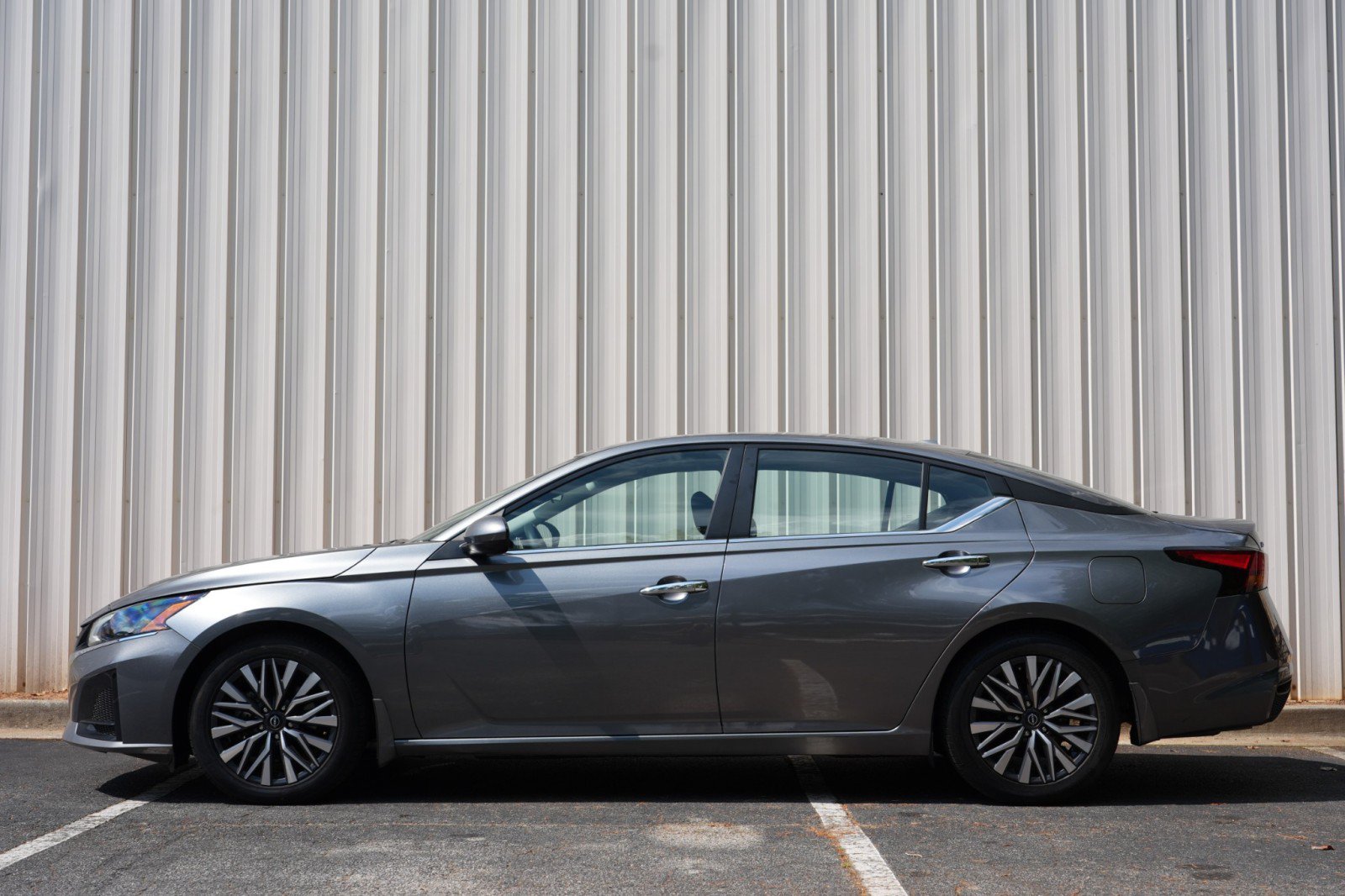 Used 2023 Nissan Altima 2.5 SV FWD image 8