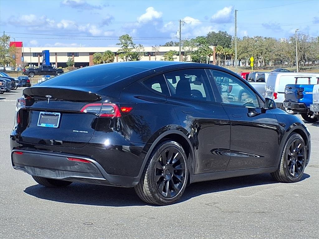 Used 2021 Tesla Model Y Long Range image 7