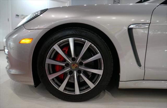 Used 2011 Porsche Panamera 4 AWD/4WD image 9