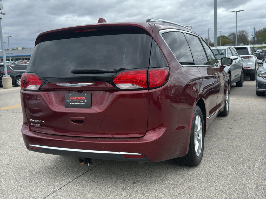 Used 2019 Chrysler Pacifica Touring-L Plus w/ Tire & Wheel Group FWD image 5
