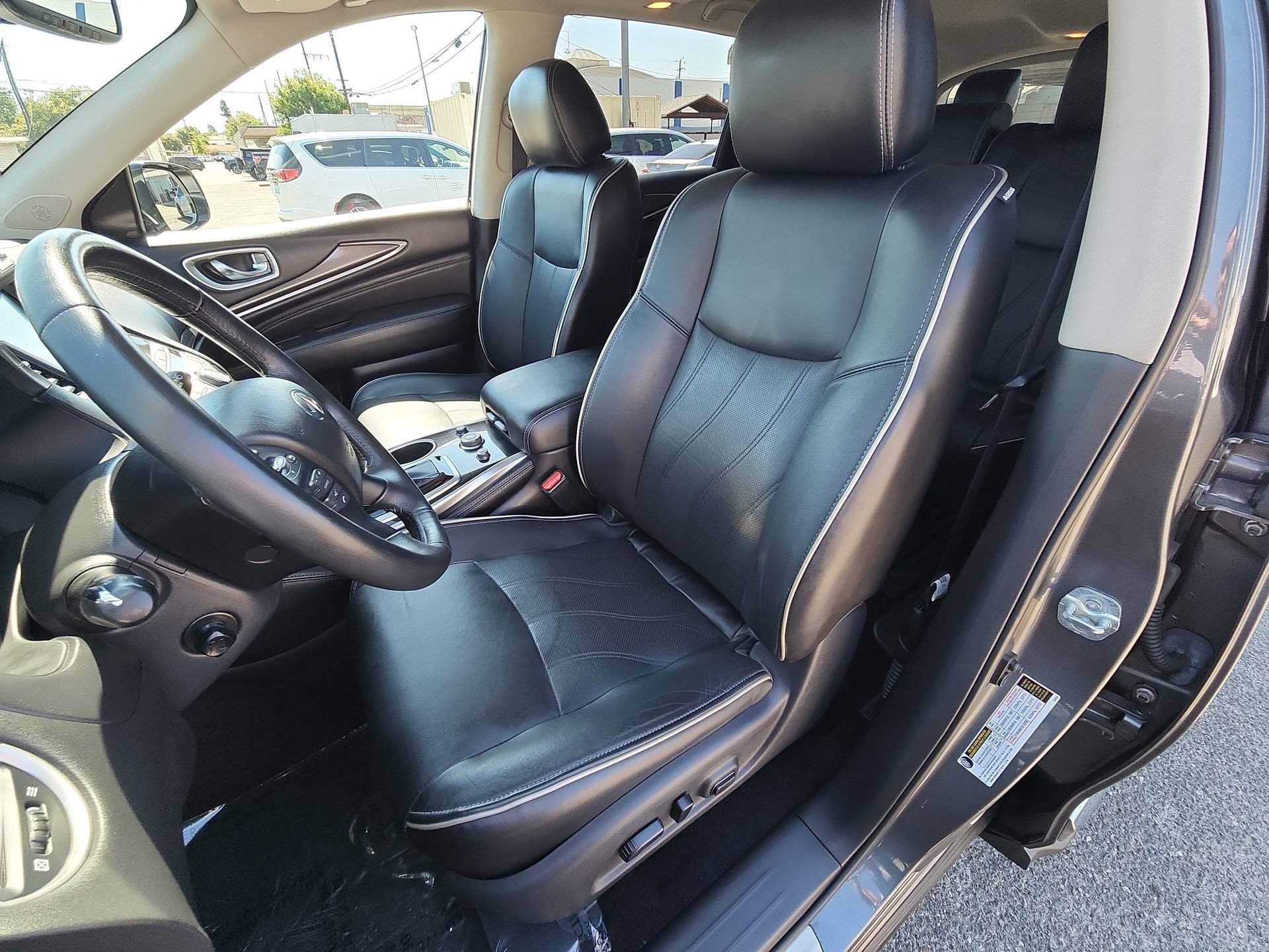 Used 2018 INFINITI QX60 Luxe w/ Premium Plus Package AWD/4WD image 13