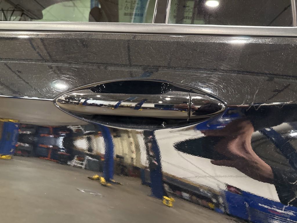 Used 2025 Honda Passport Black Edition image 11