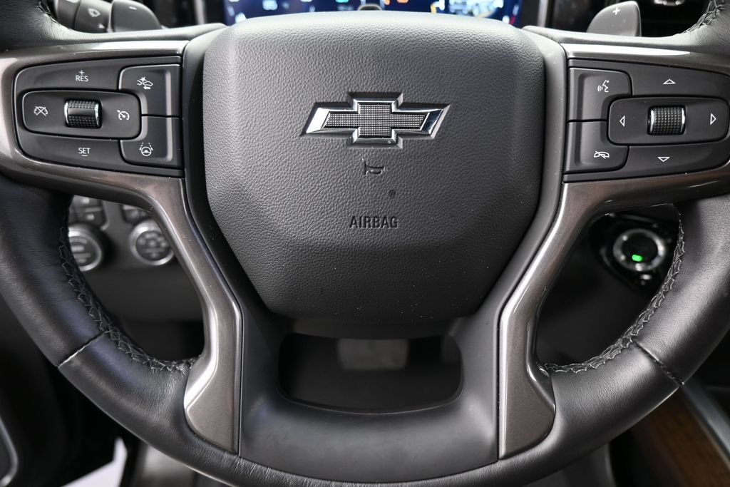 Used 2026 Chevrolet Silverado 1500 High Country w/ Midnight Edition AWD/4WD image 38