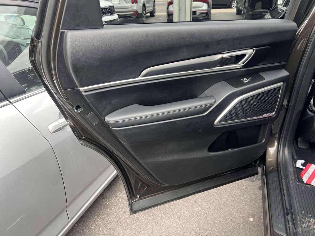 Used 2022 Kia Telluride S AWD/4WD image 12