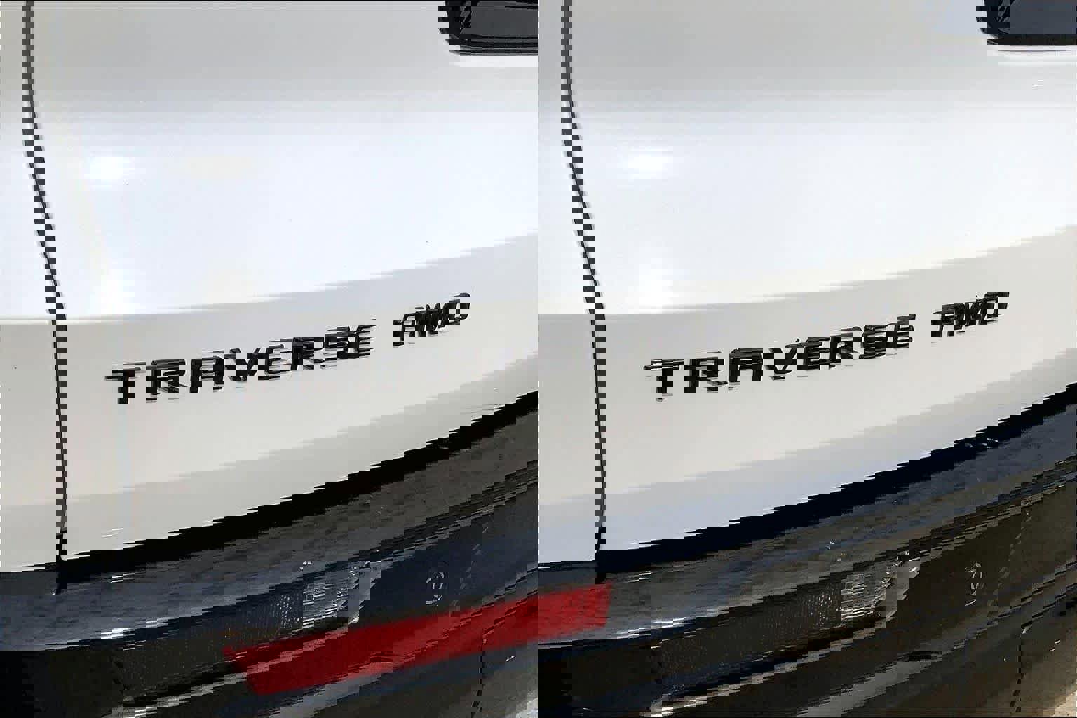 Used 2024 Chevrolet Traverse RS image 30