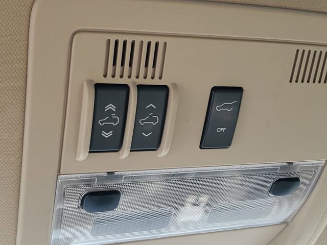 Used 2013 Chevrolet Tahoe LTZ AWD/4WD image 20