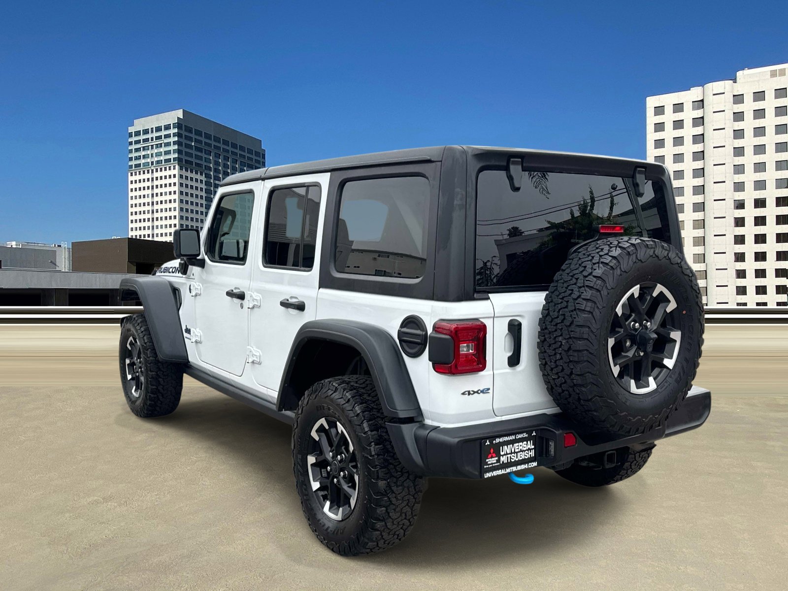Used 2024 Jeep Wrangler Unlimited Rubicon 4xe AWD/4WD image 3