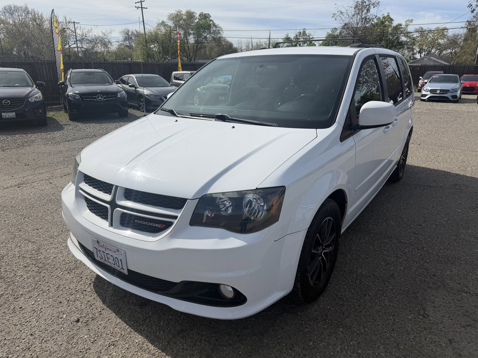 Used 2016 Dodge Grand Caravan R/T image 1
