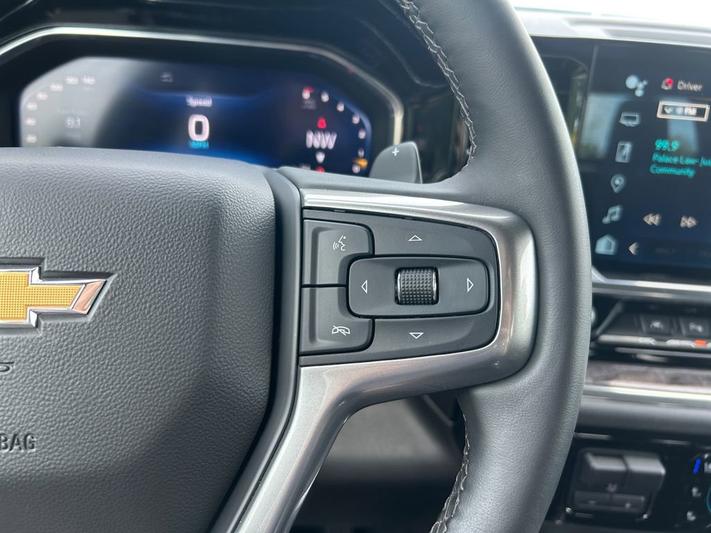 Used 2024 Chevrolet Silverado 1500 LTZ image 18