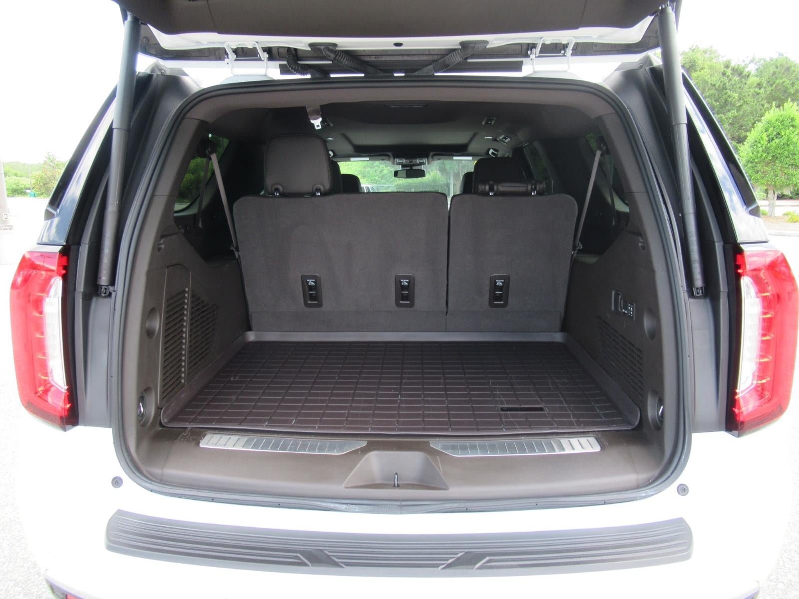Used 2024 GMC Yukon XL Denali RWD image 38
