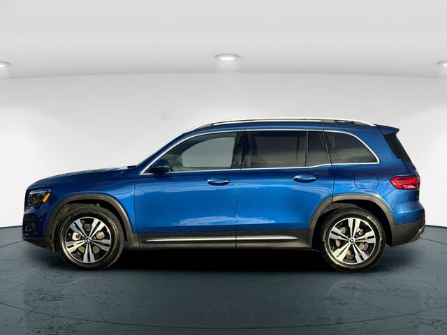 Used 2026 Mercedes-Benz GLB 250 4MATIC image 3