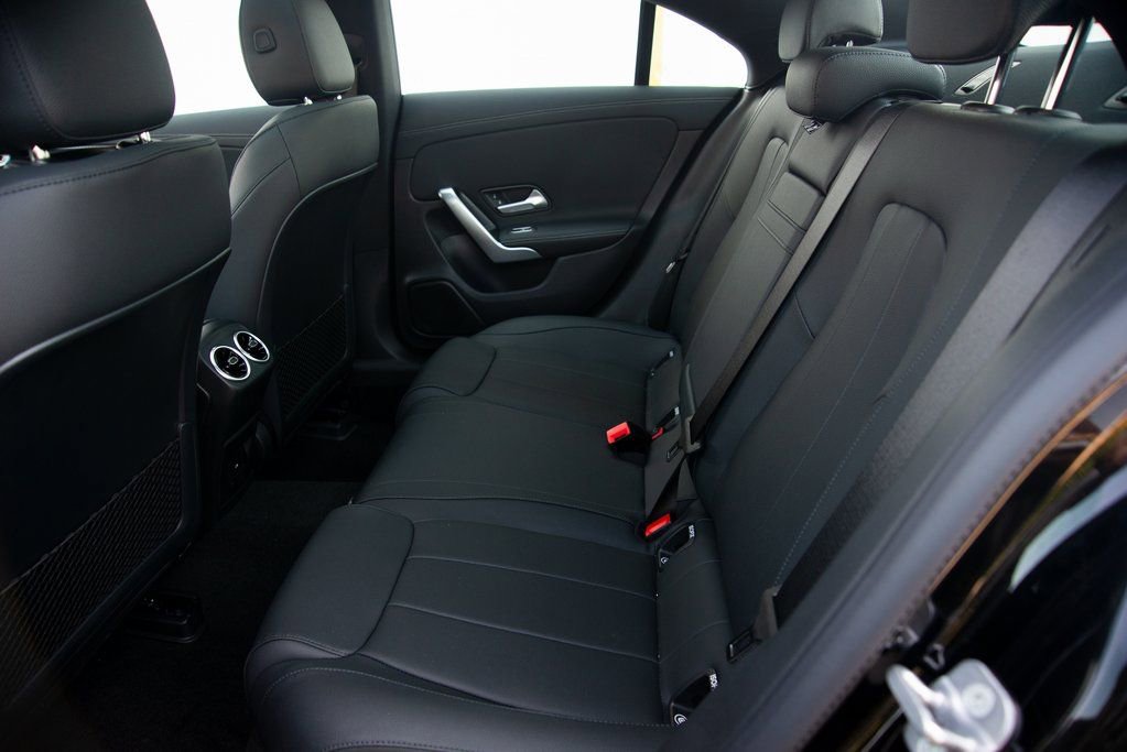 Used 2025 Mercedes-Benz CLA 250 4MATIC image 23