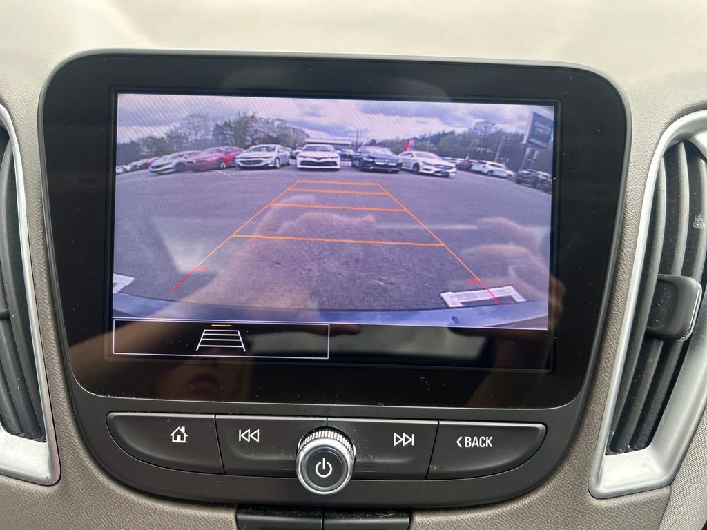 Used 2022 Chevrolet Malibu LT FWD image 40