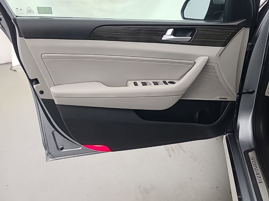 Used 2015 Hyundai Sonata Limited FWD image 22