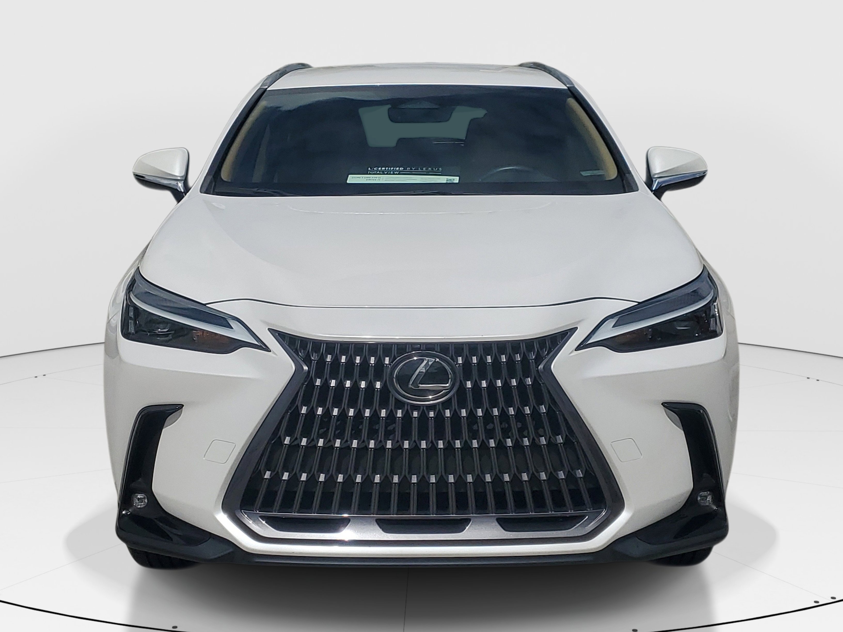 Used 2024 Lexus NX 250 FWD w/ Towing Package (2000 Lbs) image 4