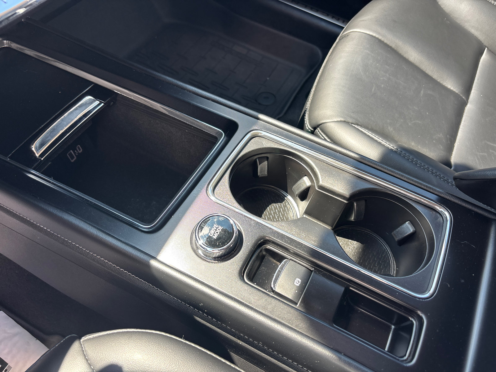 Certified 2024 Lincoln Corsair AWD image 23