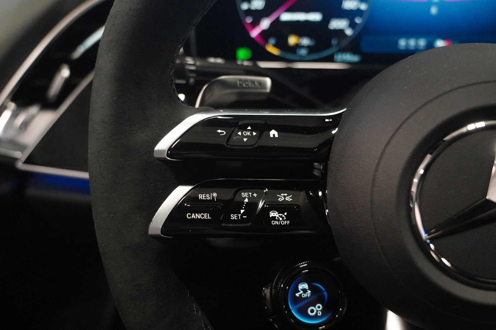 New 2026 Mercedes-Benz E 53 AMG e 4MATIC Sedan image 19