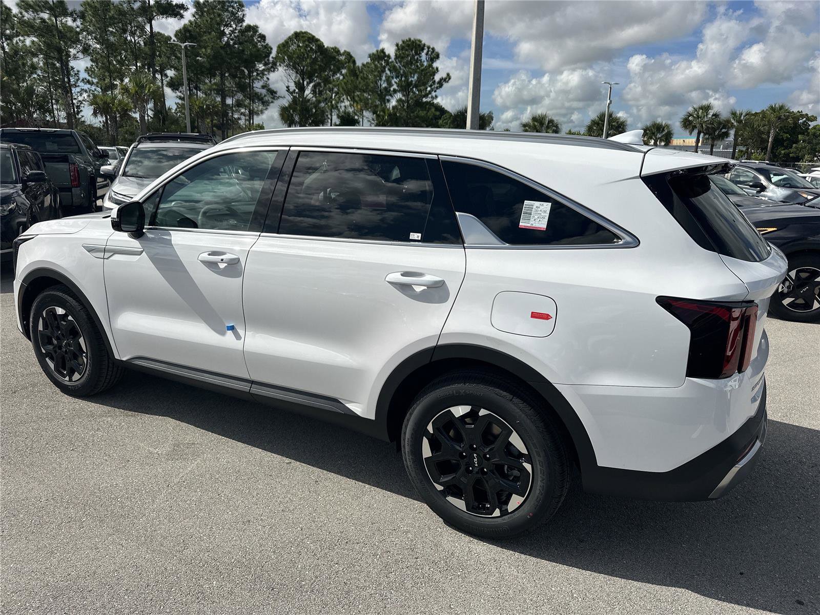 New 2026 Kia Sorento S image 7