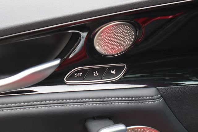 Used 2019 Kia Stinger Premium AWD/4WD image 9