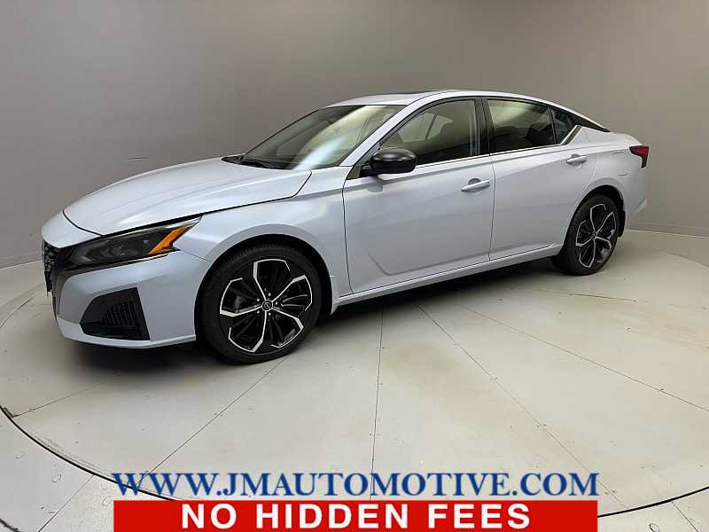 Used 2024 Nissan Altima 2.5 SR w/ SR Premium Package