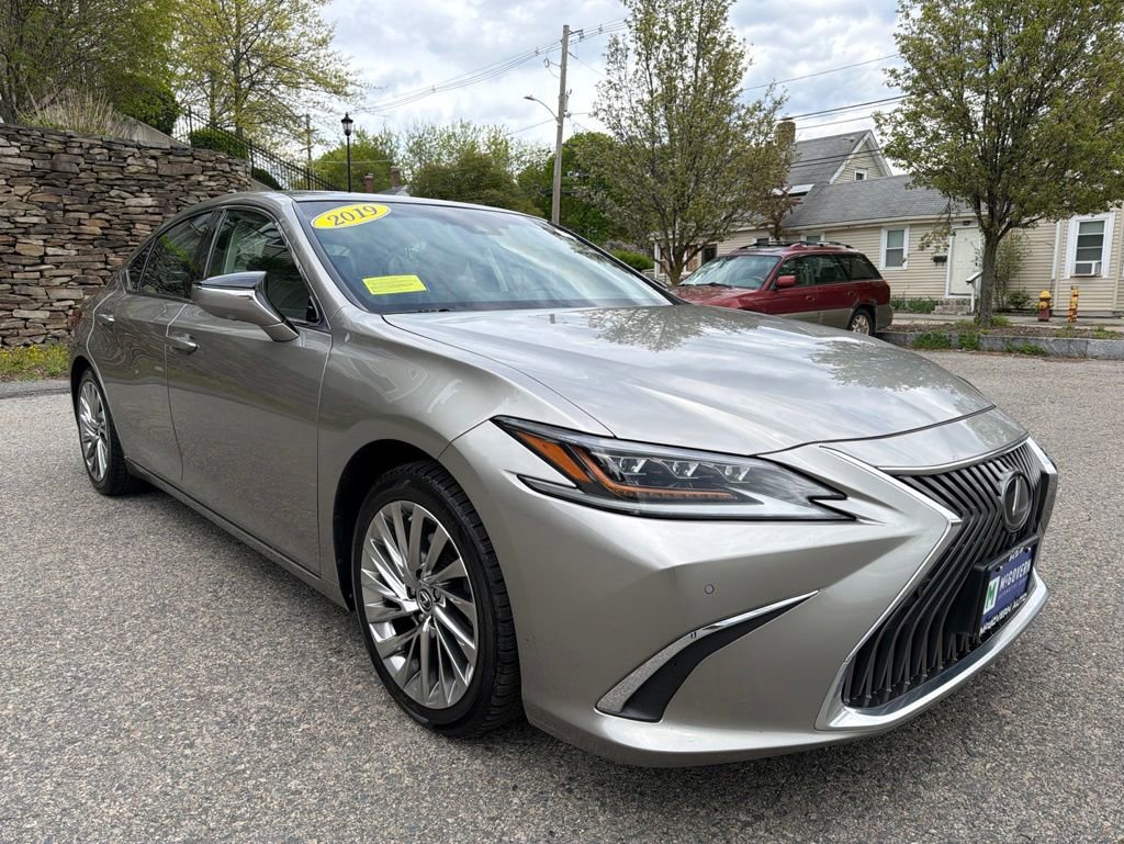 Used 2019 Lexus ES 350 Ultra Luxury w/ Accessory Package 2 FWD image 6