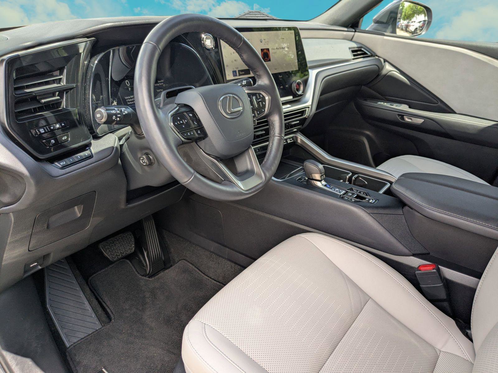 Certified 2025 Lexus TX 350 AWD w/ Technology Package image 6