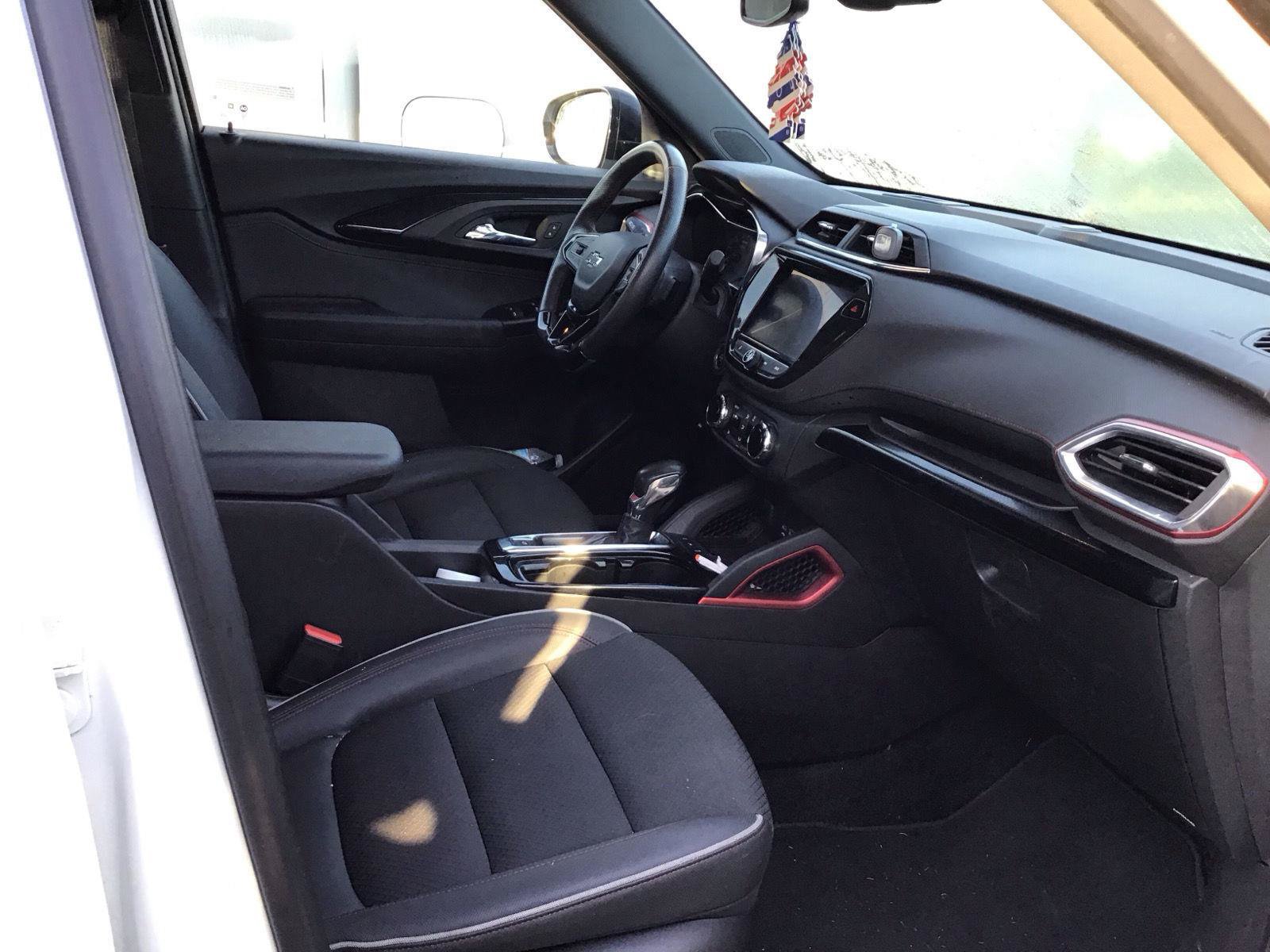 Used 2023 Chevrolet TrailBlazer RS w/ Convenience Package FWD image 7