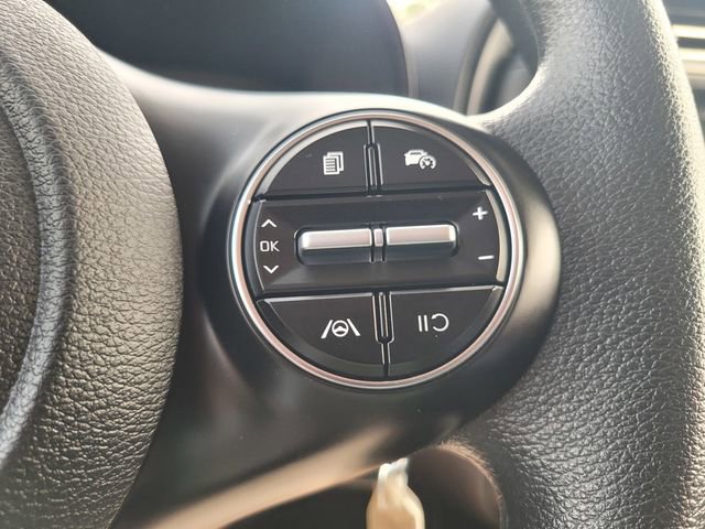 Used 2025 Kia Soul LX w/ LX Technology Package image 26