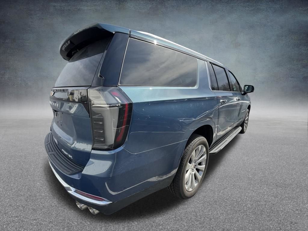 Used 2025 Chevrolet Suburban Premier image 6