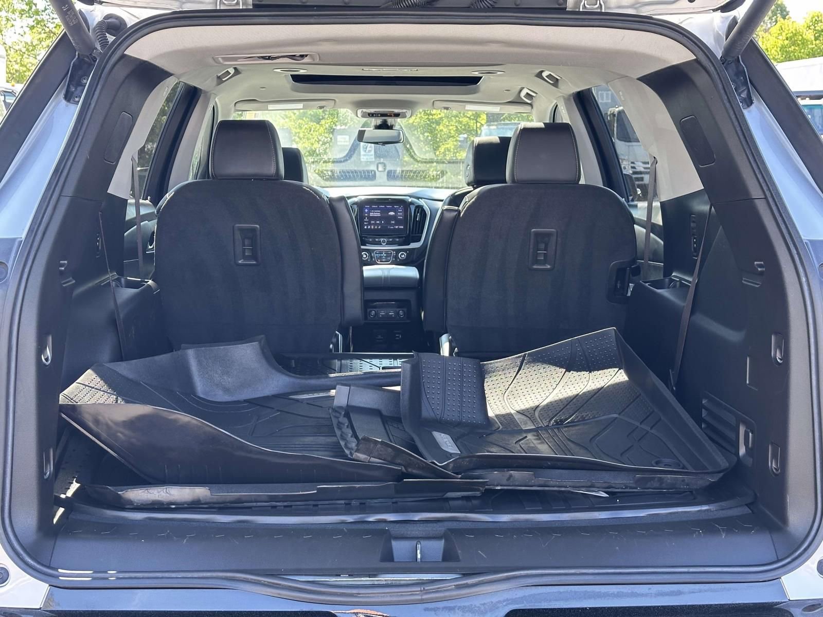 Used 2020 Chevrolet Traverse Premier w/ Redline Edition AWD/4WD image 24