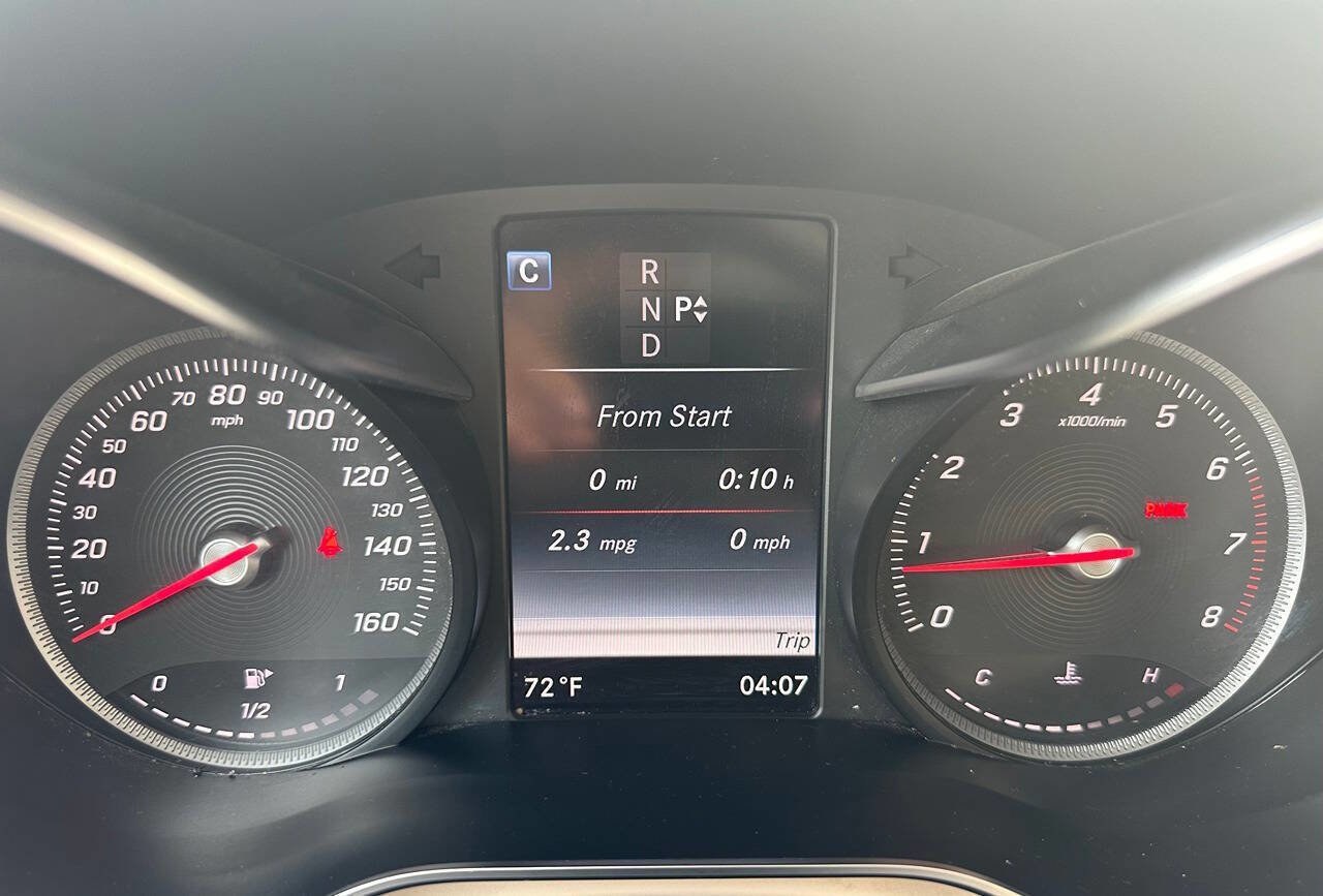 Used 2019 Mercedes-Benz GLC 300 w/ Premium Package image 25