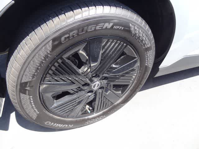 Used 2025 Nissan Murano SV FWD image 13