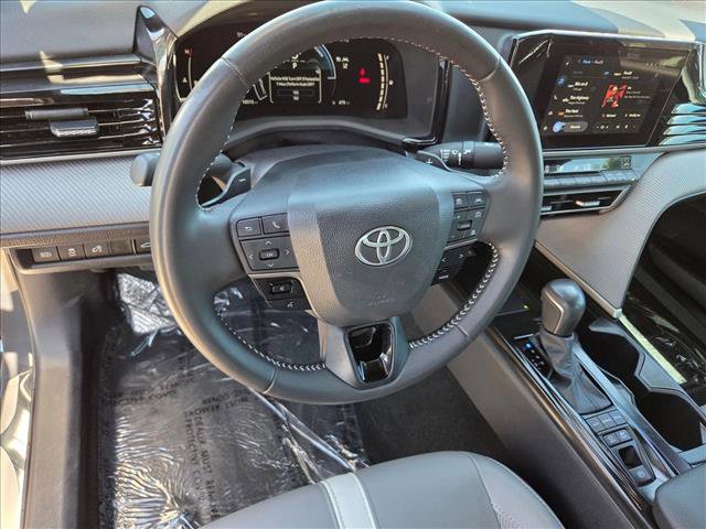 Certified 2025 Toyota Camry SE FWD image 10