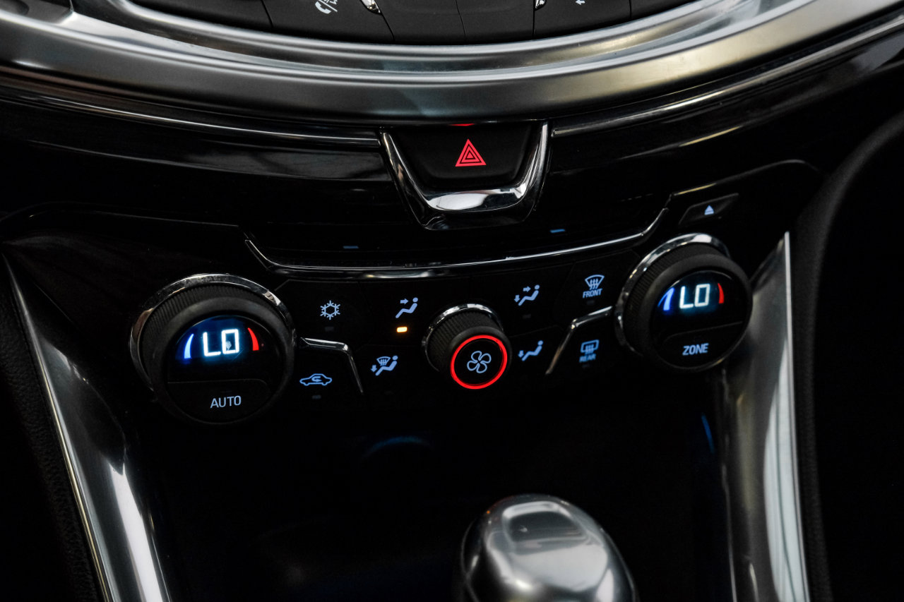 Used 2015 Chevrolet SS image 29