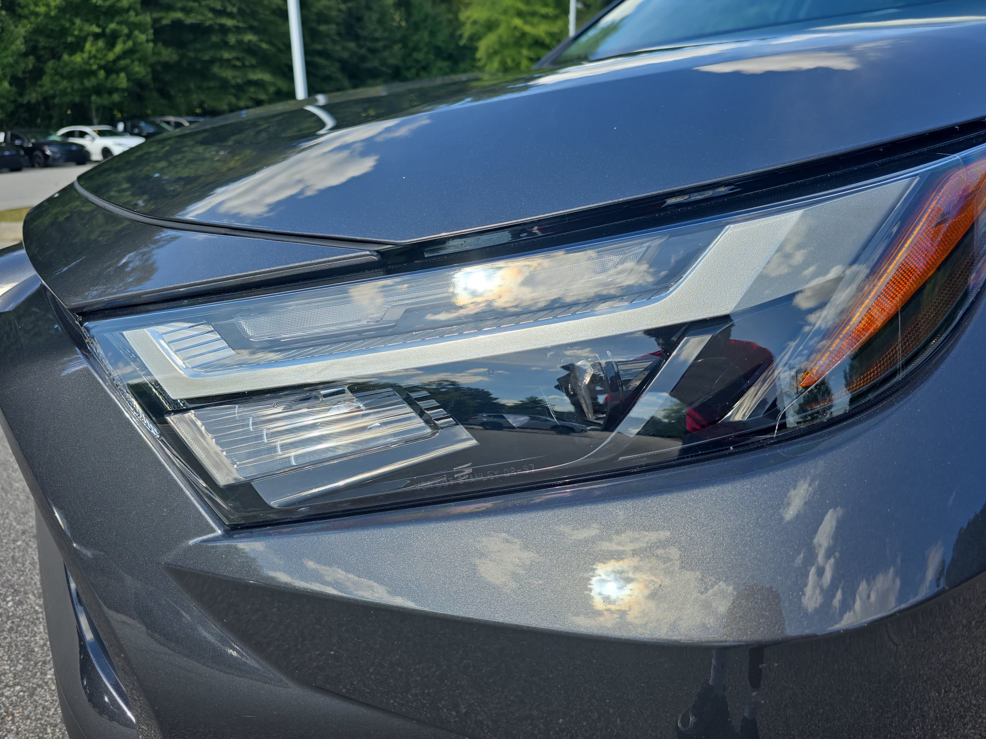 Used 2025 Toyota RAV4 XLE AWD/4WD image 27