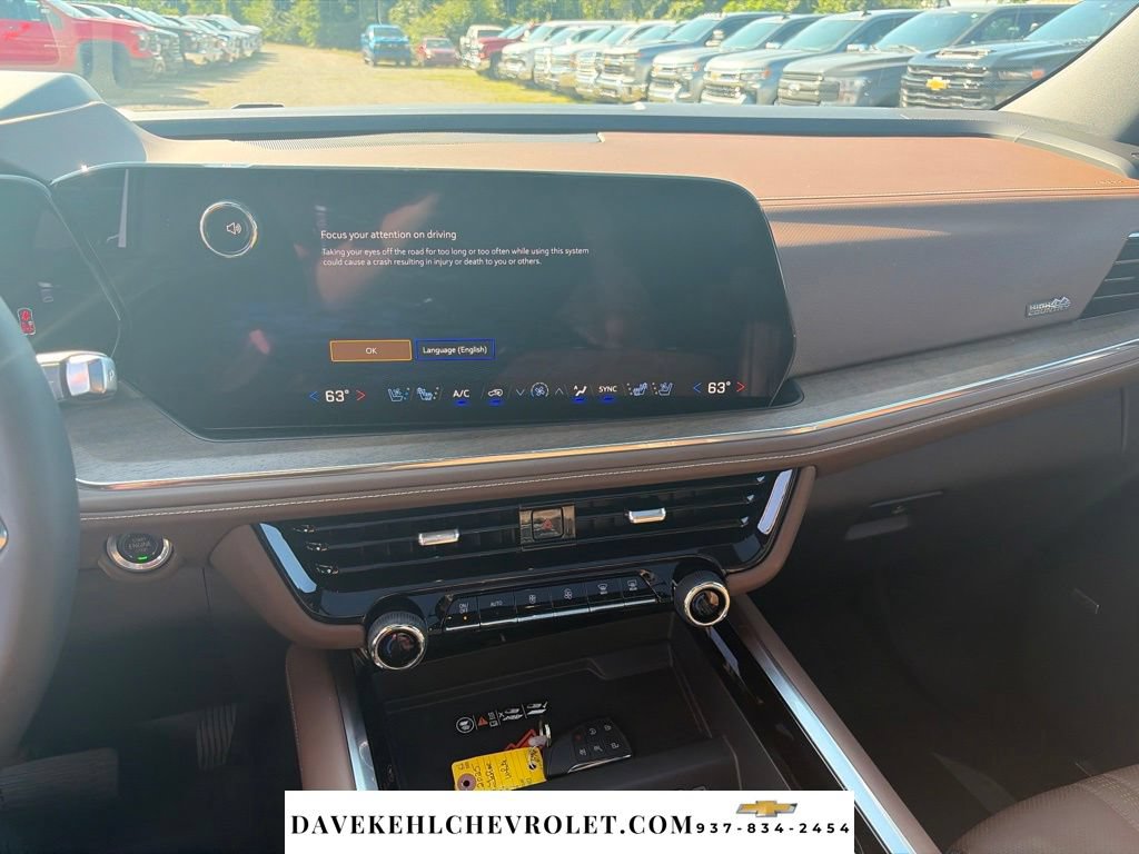 Used 2025 Chevrolet Tahoe High Country AWD/4WD image 15