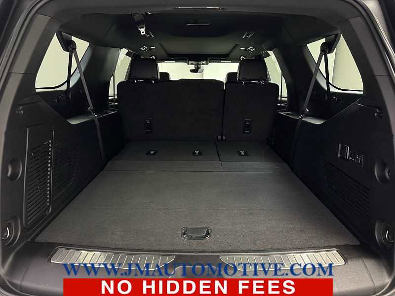 Used 2022 GMC Yukon XL Denali w/ Denali Premium Package image 19