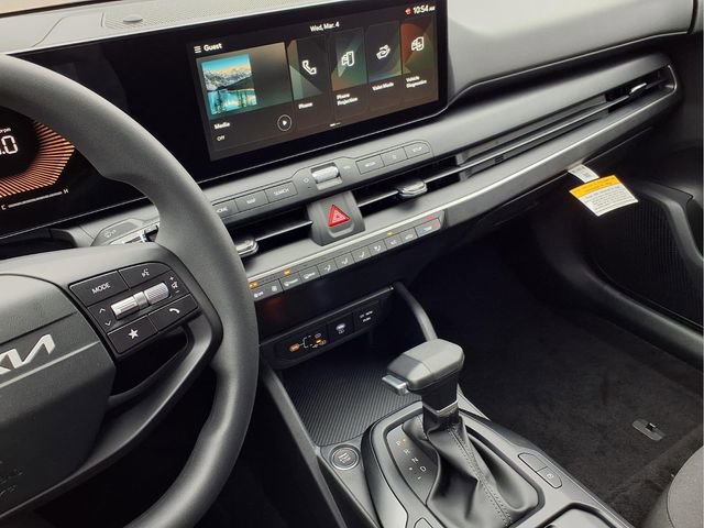 New 2026 Kia K4 LXS image 8