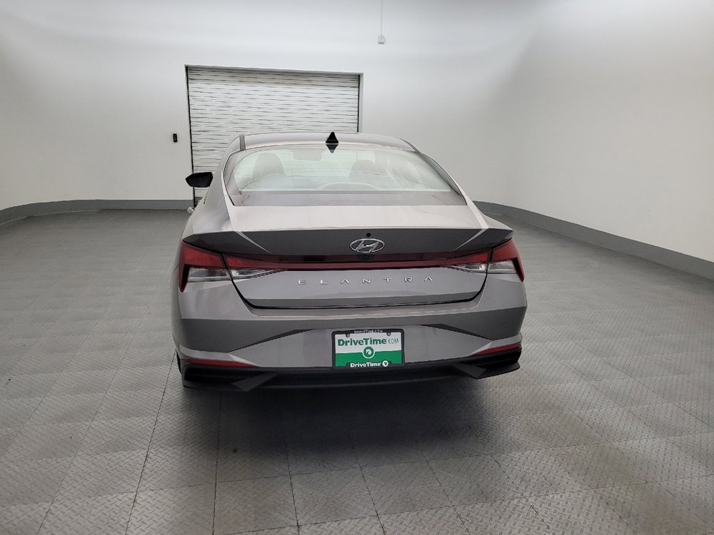 Used 2023 Hyundai Elantra SEL w/ Convenience Package FWD image 6