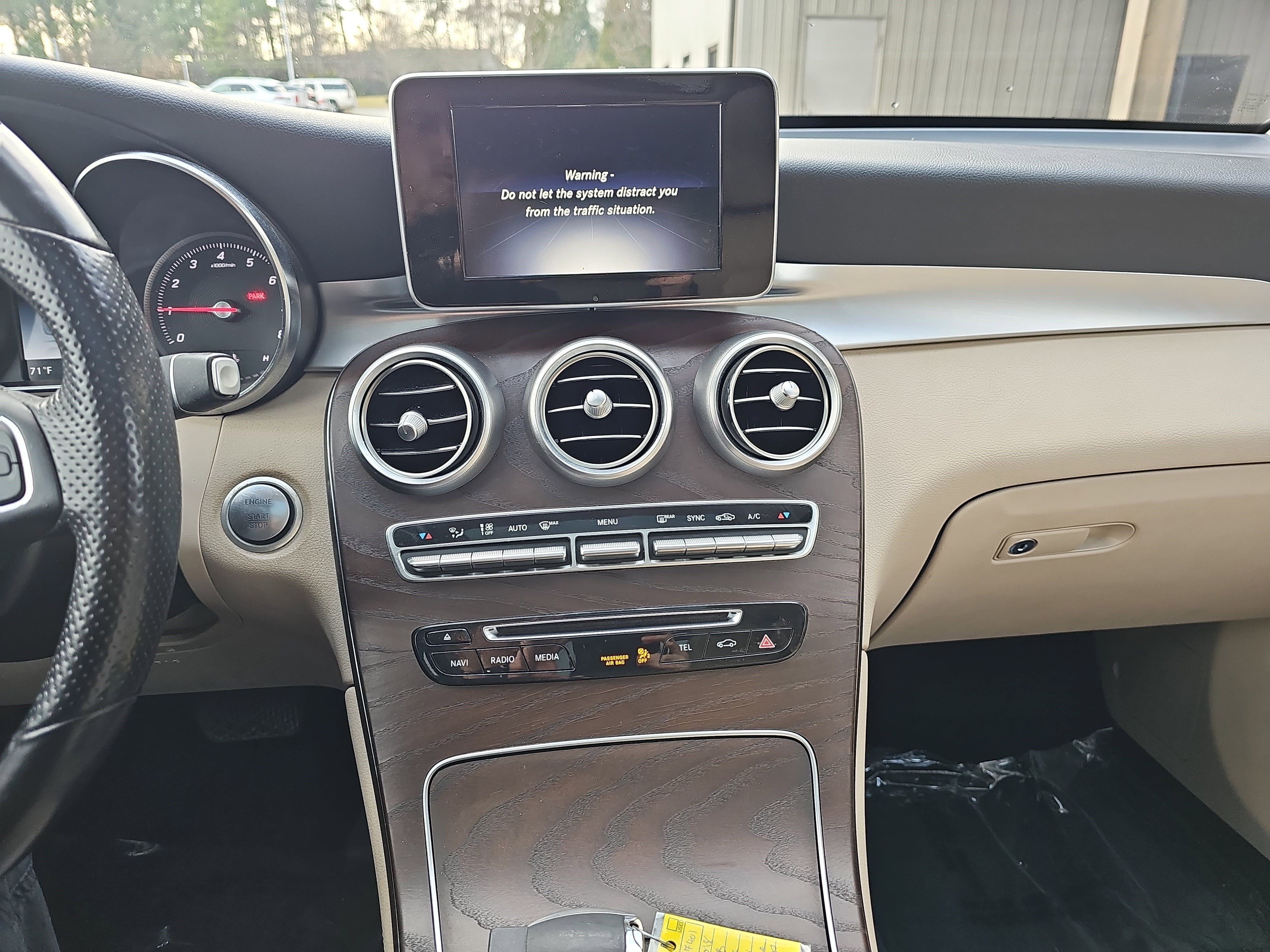 Used 2018 Mercedes-Benz GLC 300 image 22