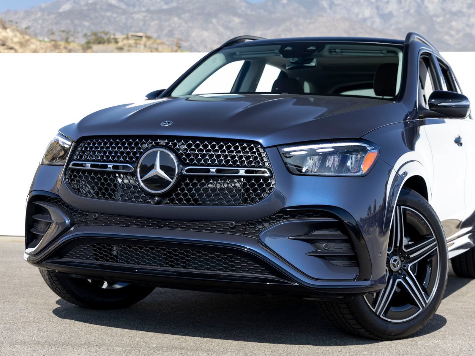 New 2026 Mercedes-Benz GLE 450 4MATIC image 2