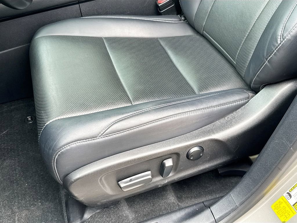 Used 2019 Lexus RX 350 FWD w/ Accessory Package image 19