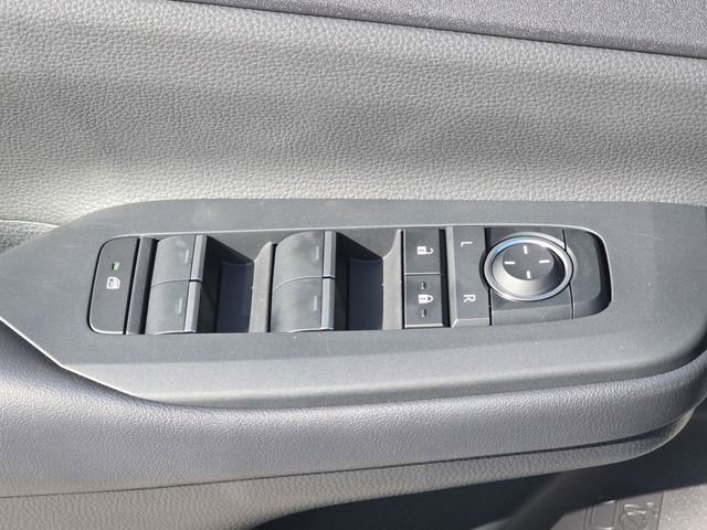 New 2026 Toyota Prius Plug-In Hybrid image 28