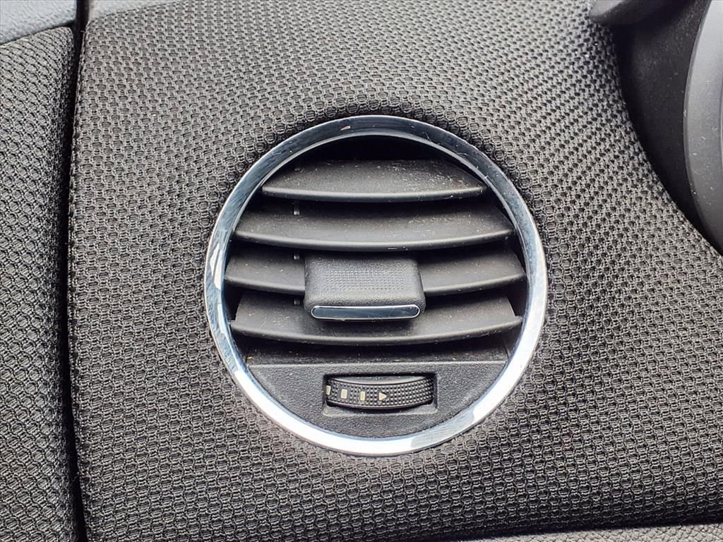 Used 2016 Chevrolet Cruze LT image 27