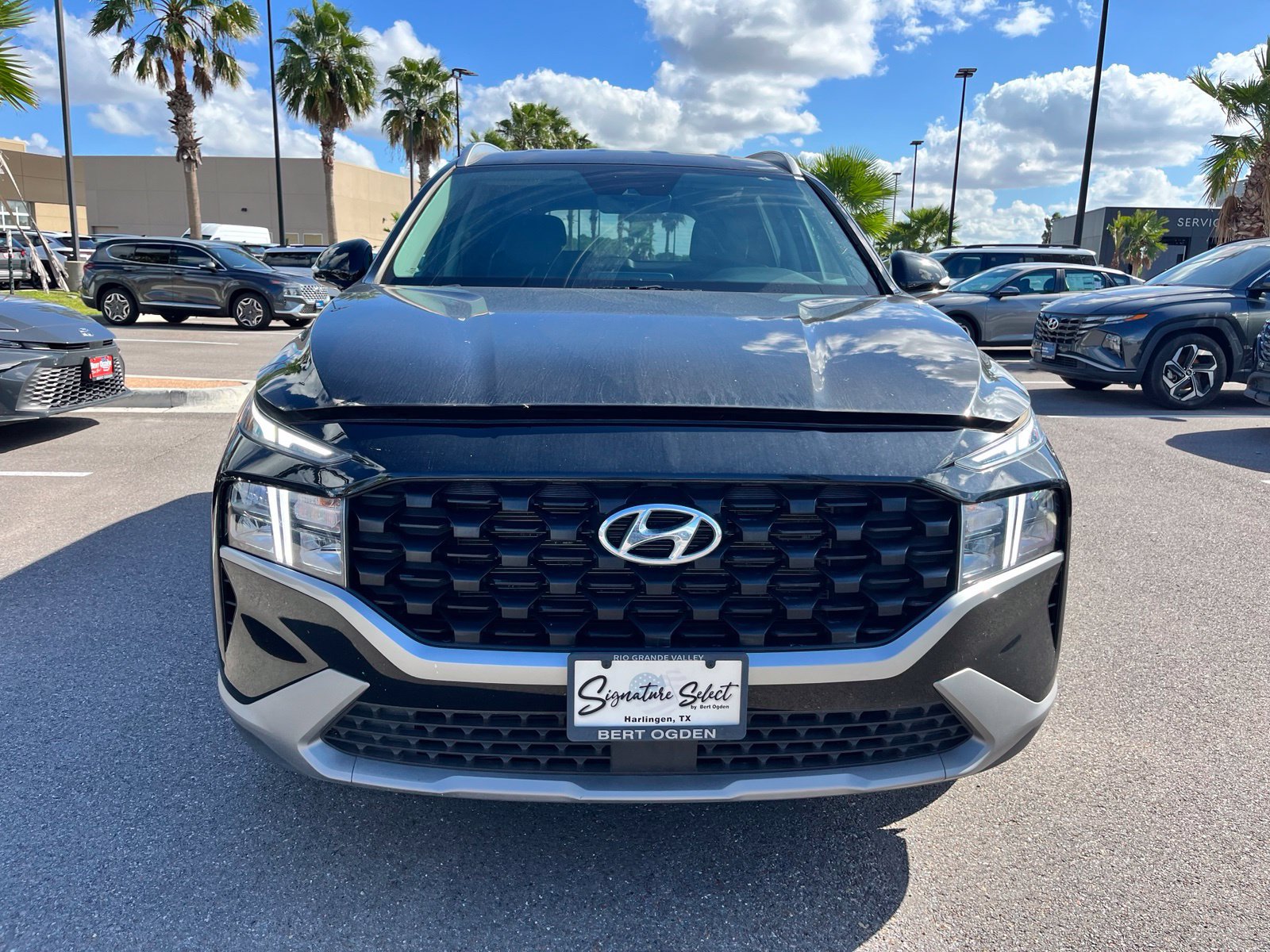 Used 2023 Hyundai Santa Fe SEL FWD image 2