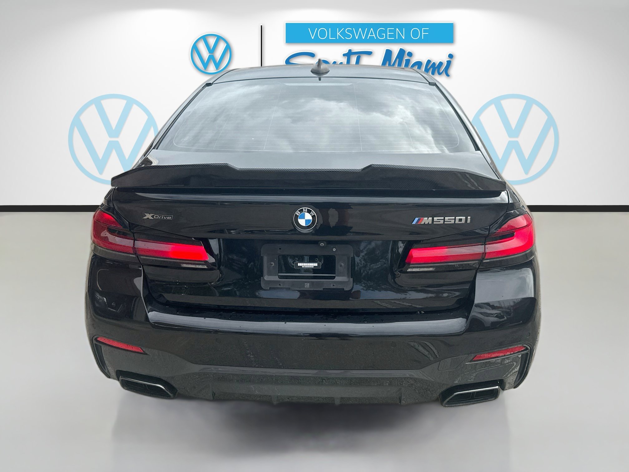 Used 2022 BMW M550i xDrive w/ Premium Package AWD/4WD image 6
